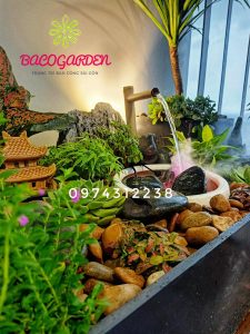 Một khu vườn nhỏ xinh ngay tại ban công chung cư của chị Kiều ở Bình Chánh