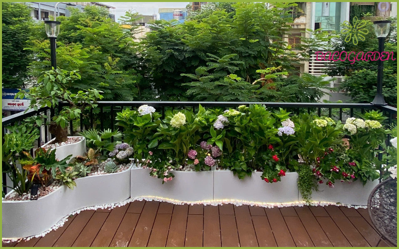ban công nhà phố